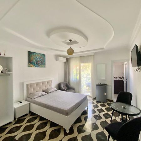 Hotel Katrin Kobuleti Esterno foto